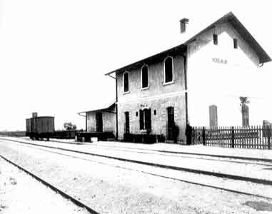 Adendro Train Station,