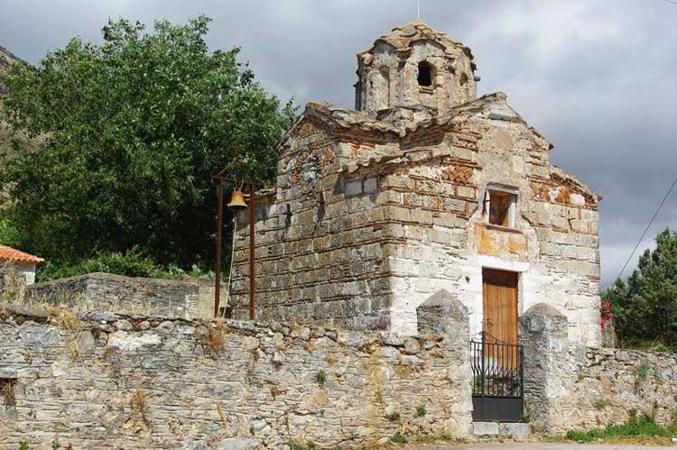Metamorfosi tou Sotiros Kirche in Nomitsis