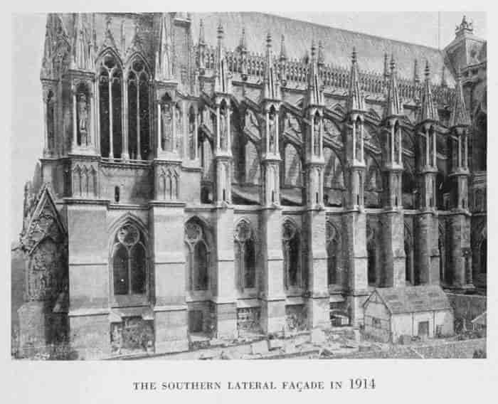 THE SOUTHERN LATERAL FAÇADE IN 1914