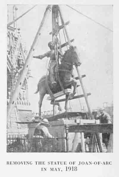 REMOVING THE STATUE OF JOAN-OF-ARC IN MAY, 1918