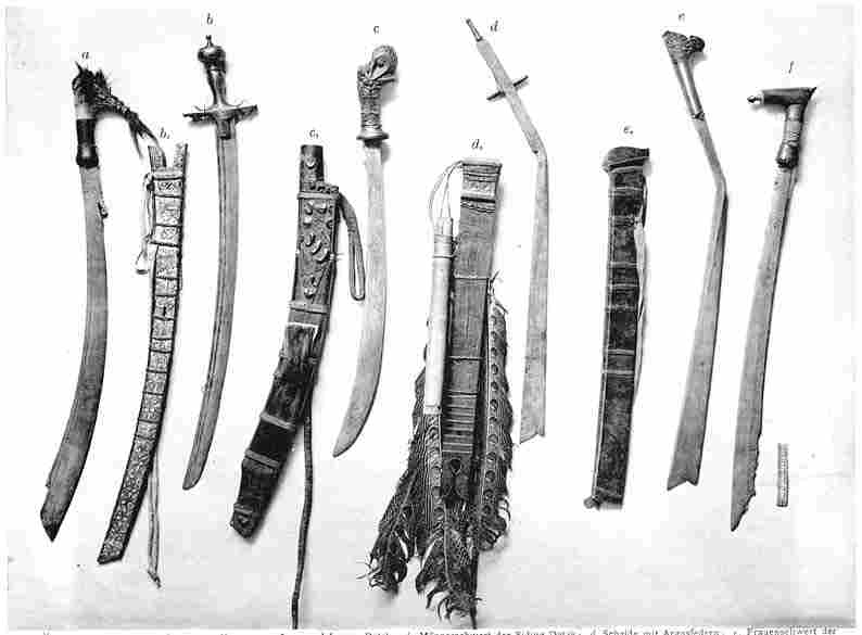Schwerter mit Scheiden der Stämme von Nord- und West-Borneo.