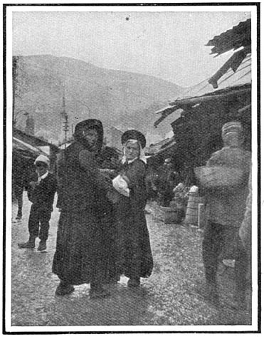 Serviërs ’s winters in de bazar.
